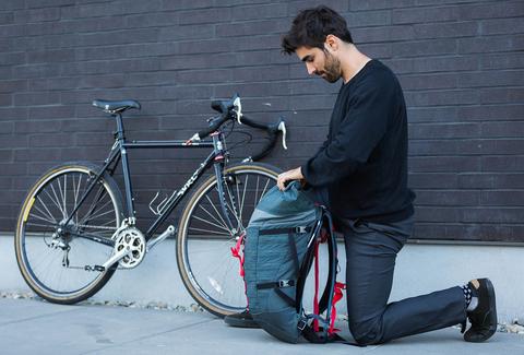 Bernal (Eclipse Black)