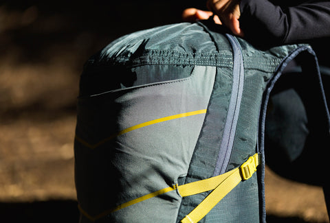 Olema (Lunar Black)